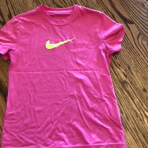 Girls size small Nike Dri fit T-shirt